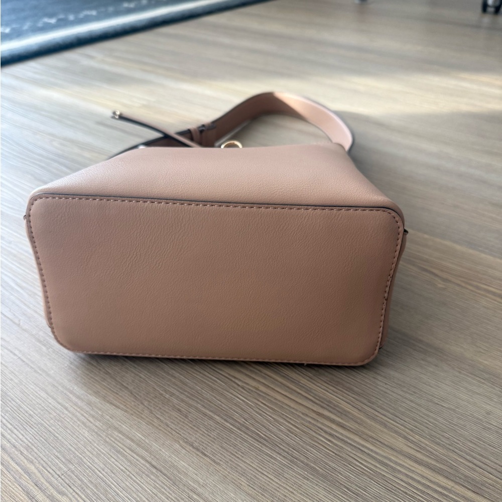 NWOT Anthropologie Mali+Lili vegan leather small shoulder bag: color tan - Picture 8 of 11